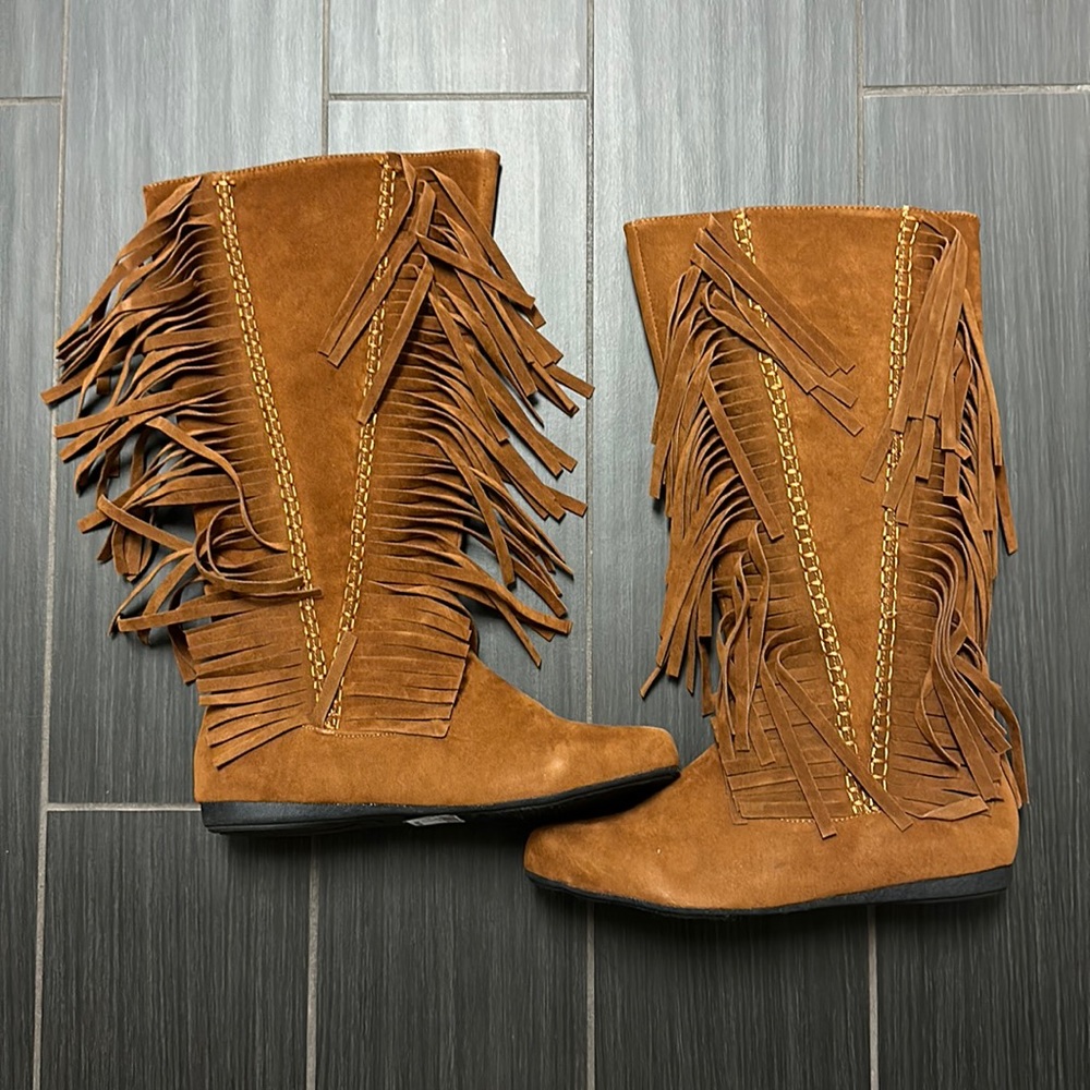Brand new fringe boots